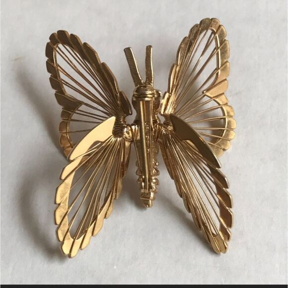 Vintage Monet Butterfly Pin Gold Tone Brooch 2"×1 3/4" - Picture 3 of 12
